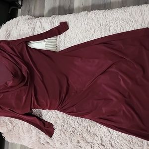 Ronni Nicole Burgundy knee length dress with ruching along the side and drop ne